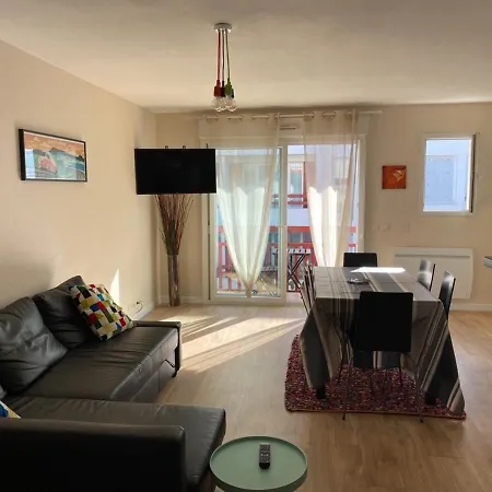 Moderne Avec Parking Prive, Proche Centre-ville Et - - Fr-1-239-497 Апартаменты