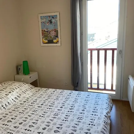 Апартаменты Moderne Avec Parking Prive, Proche Centre-ville Et - - Fr-1-239-497 *